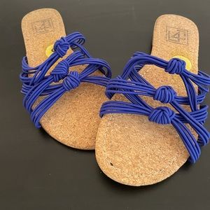 Blue nylon string sandals